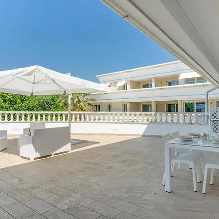 아파트 Casa Royale Al Relais Du 데센자노델가르다