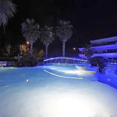 아파트 Casa Royale Al Relais Du